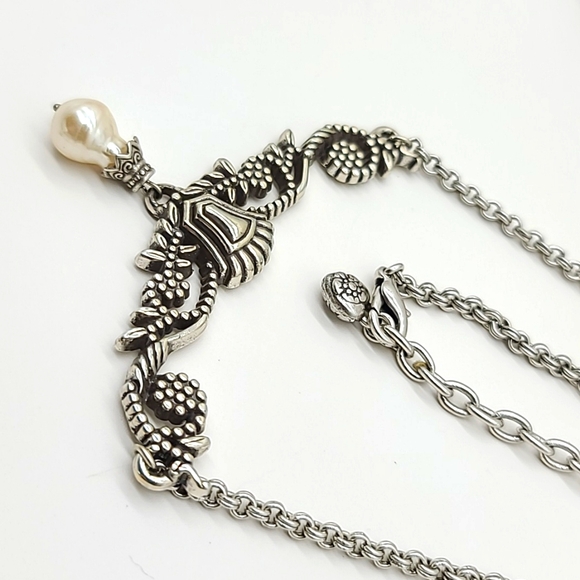 Brighton Rare "VICTORIAN BAROQUE" Openwork Filigree Neck w Glass Pearl Drop! - Picture 6 of 12